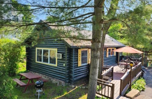 Lake George Resort | Cramers Point Lake Breeze