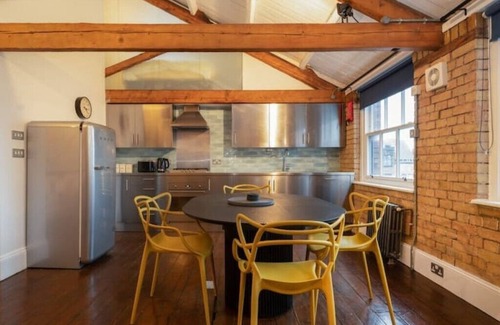 Shoreditch Apartment | Crashpads Shoreditch Penthouse Loft