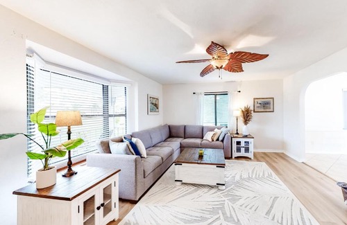 Fort Myers House | Creating Memories by the Canal