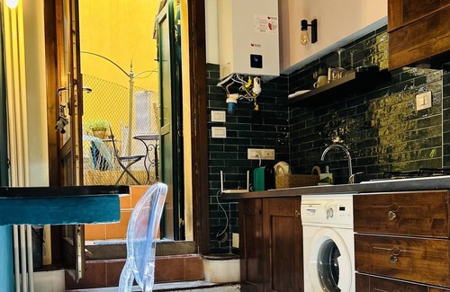 Historic Center Apartment | Creative studio near Piazza Verdi