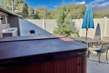Ahwahnee House | Creature Comforts Sleeps 24 4 hot tubs