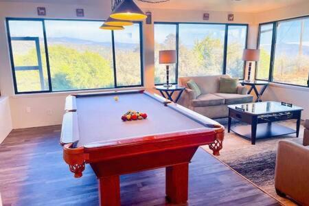 Ahwahnee House | Creature Comforts Sleeps 24 4 hot tubs