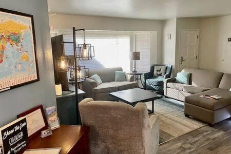 Ahwahnee House | Creature Comforts Sleeps 24 4 hot tubs