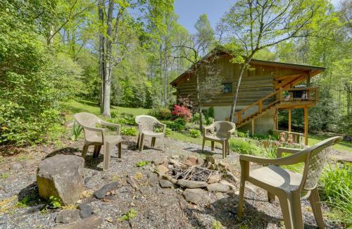 Cherokee House | Creek Access Quiet Bryson City Retreat with Hot Tub