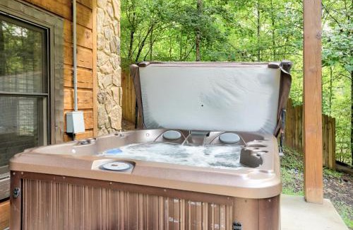 Morganton House | Creek Front Oasis