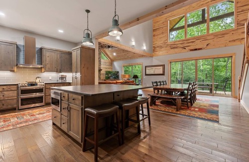 Foxfire Estates Cabin | Creek Songs – Blue Ridge, GA