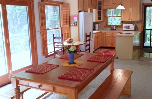 Hayesville Cabin | Creekfront! Private ponds for fishing! Mountain views & trails. Pet-friendly