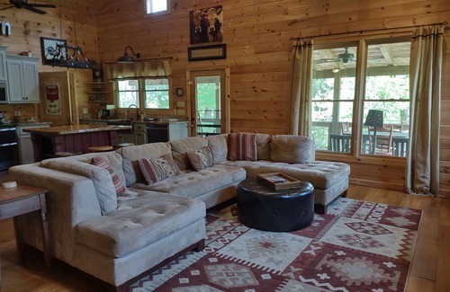 Bryson City House | Creekfront Retreat Hot Tub Pool Table Near Town/National Park Rejuvenate