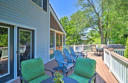 Brevard House | Creekside Brevard Home Less Than 1 Mi to Downtown!