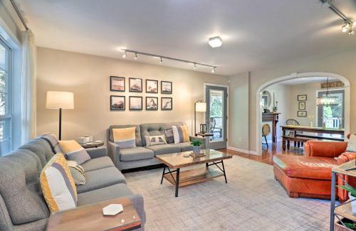 Brevard House | Creekside Brevard Home Less Than 1 Mi to Downtown!