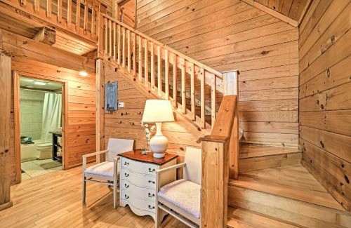 Bryson City House | Creekside Bryson City Cabin with Private Hot Tub