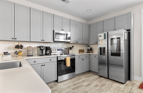 North Charleston House | Creekside Bungalow |4 Miles To Downtown Charleston