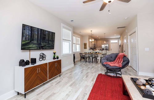 North Charleston House | Creekside Bungalow, Park Circle, 15m dtwn CHS