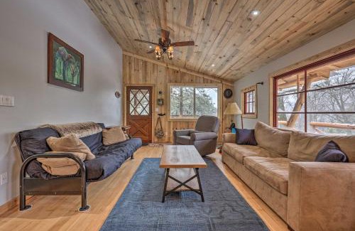 Pinehurst House | Creekside Cabin 8 Mi to Kings Canyon National Park