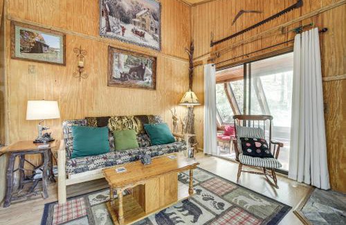 Whittier House | Creekside Cabin with Deck and Grill in Whittier!