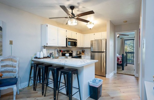 Wolf Creek Condo | Creekside Comfort WL1106 |Pool |Gym |Hot Tub |Golf
