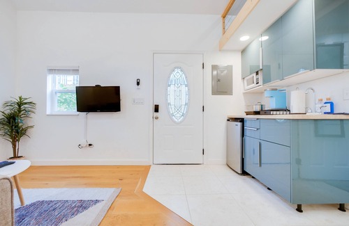 St. Augustine House | Creekside Cottage- Experience St. Aug's Newest Tiny Home