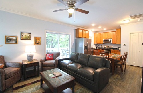 Bryson City Cabin | Creekside Delight- Bryson Village
