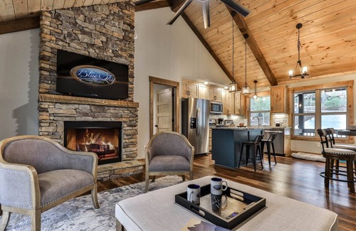Ellijay House | Creekside Hideaway | Ellijay, GA