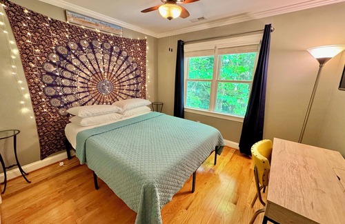 Raleigh House | Creekside Hideaway - Hot Tub, Full Kitchen - 10 min to downtown Raleigh