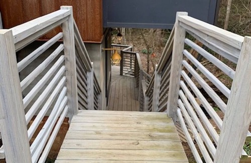 Asheville House | Creekside home in West Asheville in fantastic walkable area!