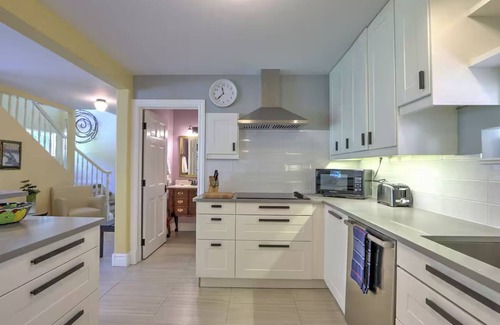 Glenwood Springs House | Creekside Mountain Retreat: Adventure + Relaxation