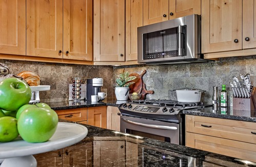 Canmore Condo | Creekside Perfect Penthouse| | Mountain Views | Hot Tub | Prime Location