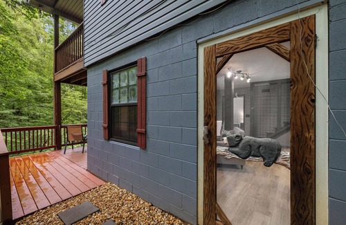 Hiawassee House | Creekside Retreat in Hiawassee Near Helen GA