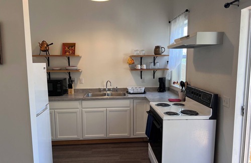 Grants Pass Apartment | Creekside Retreat