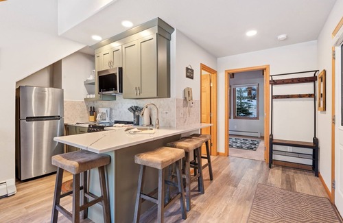 Fall River Estates Condo | Creekside Suite 20 River View!