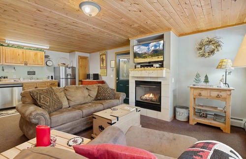 Fall River Estates Condo | Creekside Suite 22 River View!