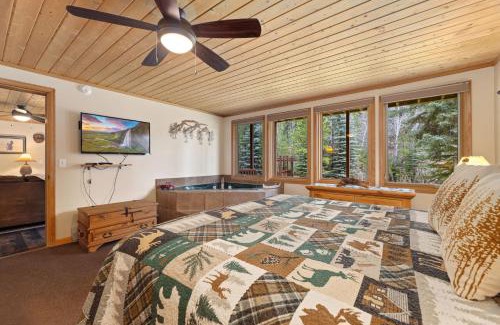 Fall River Estates Apartment | Creekside Suites 06 by Estes Park Condos