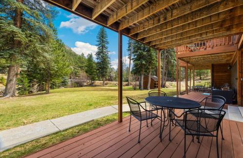 Fall River Estates Apartment | Creekside Suites 17 by Estes Park Condos