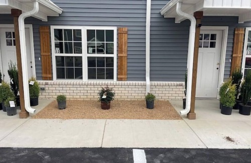 Bloomingdale House | Creekside Townhomesnn