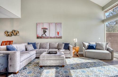 Redmond House | Creekside Village