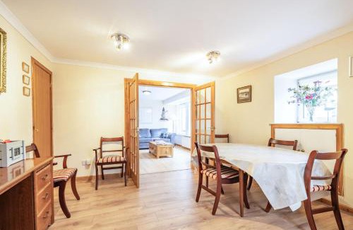 Eyemouth House | Creel Cottage