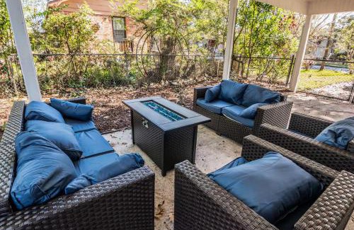 North Charleston House | Creola Charm