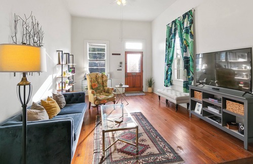 Irish Channel Apartment | Creole Cottage Apartment in the Irish Channel