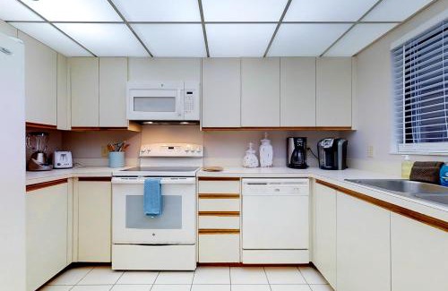 Sand Key Apartment | Crescent Beach Club II 6F