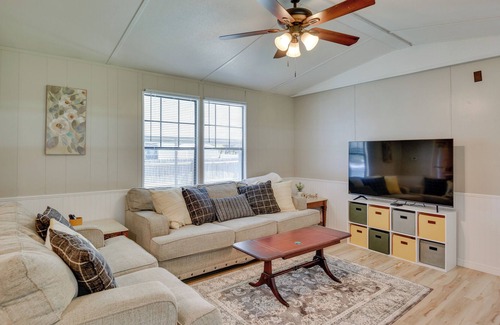 Fruitland House | Crescent City Home w/ Patio, Near St Johns River!