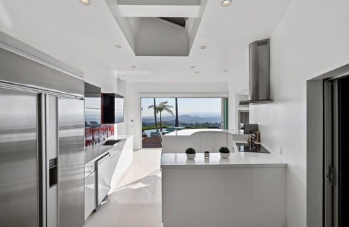Hollywood Hills House | Crest Estate by Stay Awhile Villas