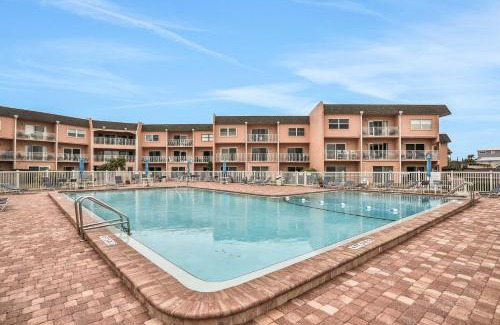 Butler Beach Apartment | Creston House
