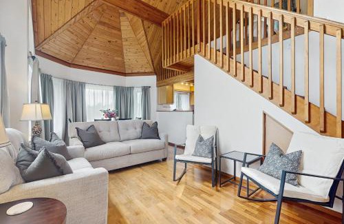 Indianola House | Crestview Cottage