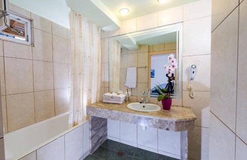 Agios Nikolaos Apartment | Creta Hotel