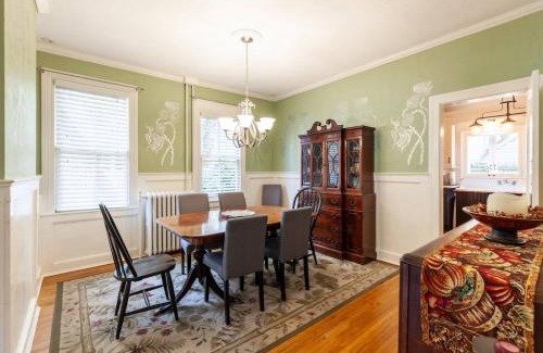 Historic District House | Crew's Quarters