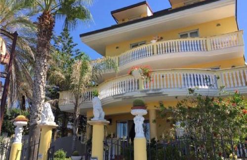 Gizzeria Hotel | Cridda Hotel & Restaurant