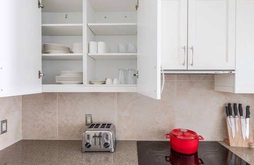 Penn Quarter Apartment | Crisp Penn Quarter 1BR w/Gym, Pool, Doorman, nr. Metro, by Blueground