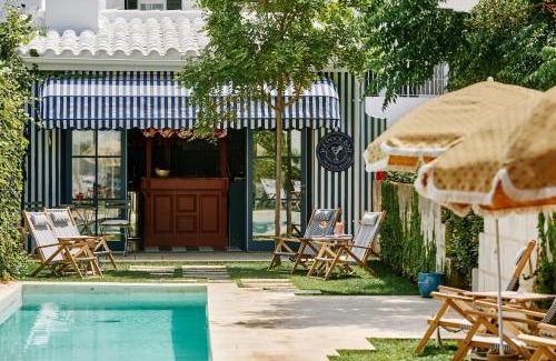 Mahon Hotel | Cristine Bedfor Mahon