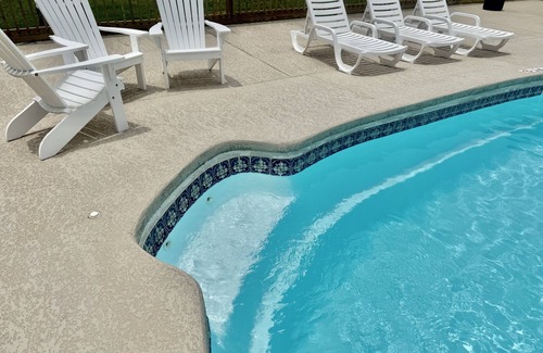 Port Aransas Condo | Cristy's Crab Shack @ Sunrise Villas