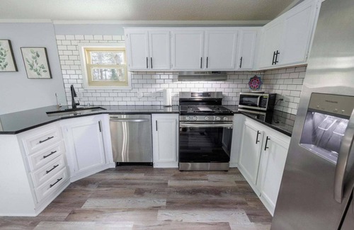Crivitz Apartment | Crivitz Lake House Experience